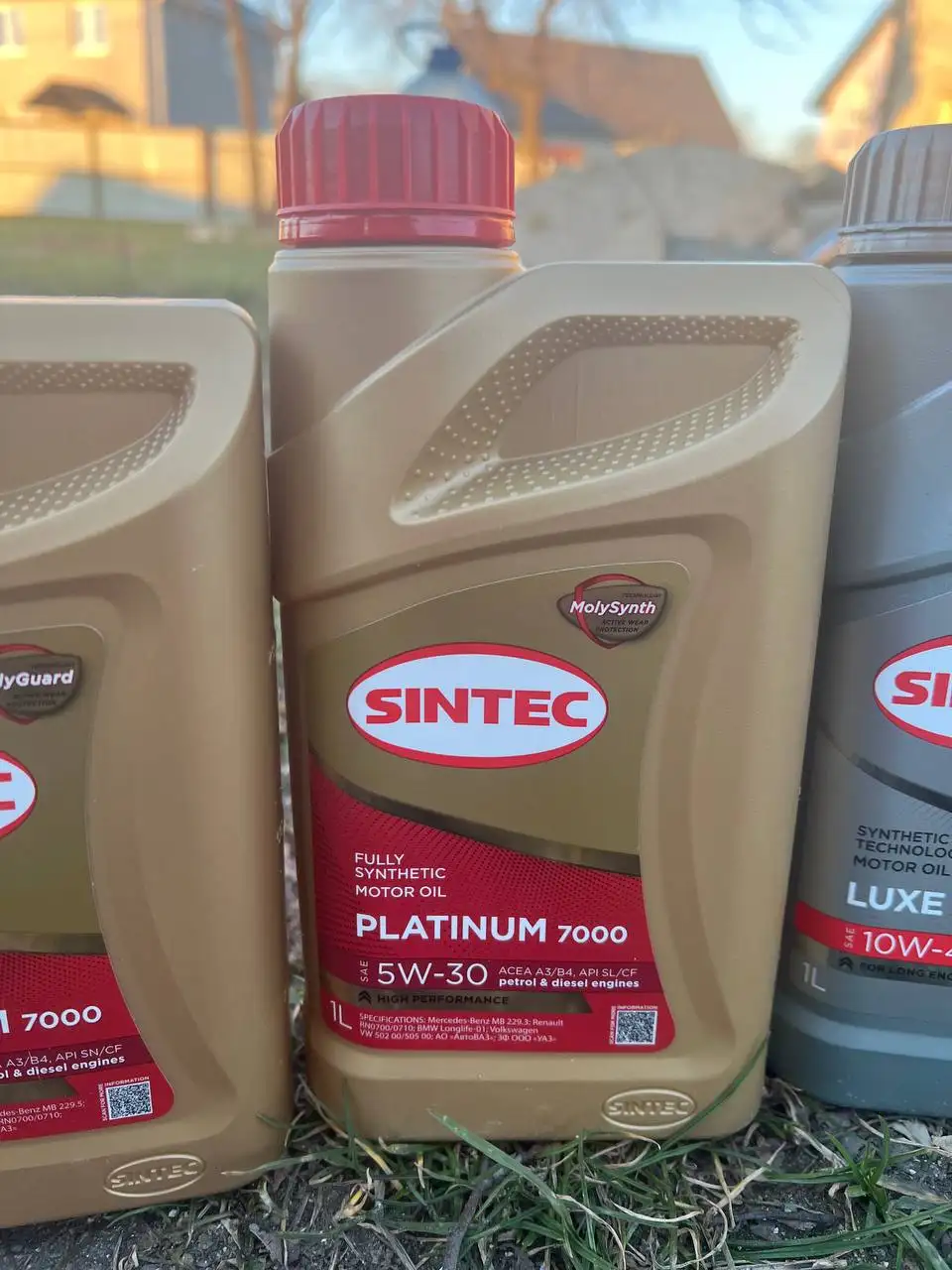 Продажа моторного масла Sintec 10w40, 5w30, 5w40 - Автомасла и жидкости (Запчасти) в Калининград