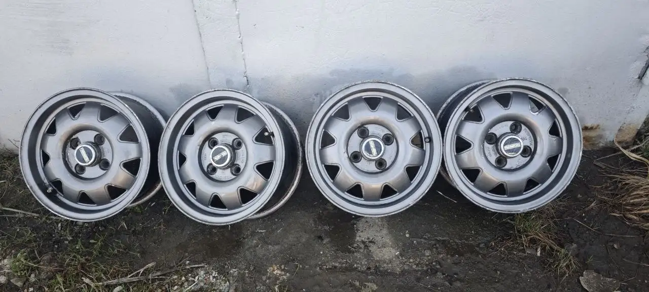 Диски литые R13-R15 разболтовка 4/100 - Диски (Запчасти) в Калининград