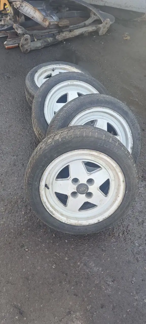 Диски литые R13-R15 разболтовка 4/100 - Диски (Запчасти) в Калининград