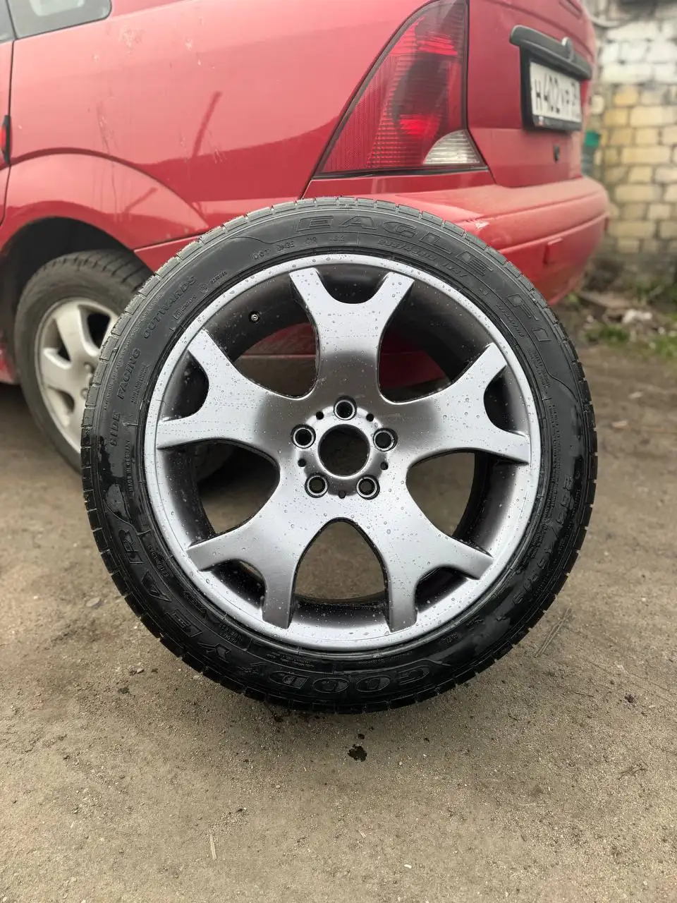 Продажа автомобильных запчастей: R19 диски и крыло от BMW E39 - Автозапчасти (Запчасти) в Калининград