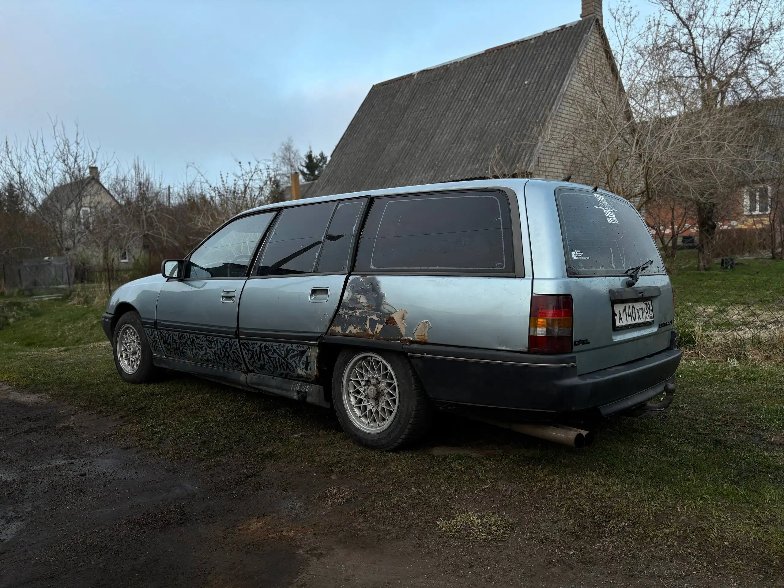 Продам Opel Omega 1986 года универсал - Авто в Калининград