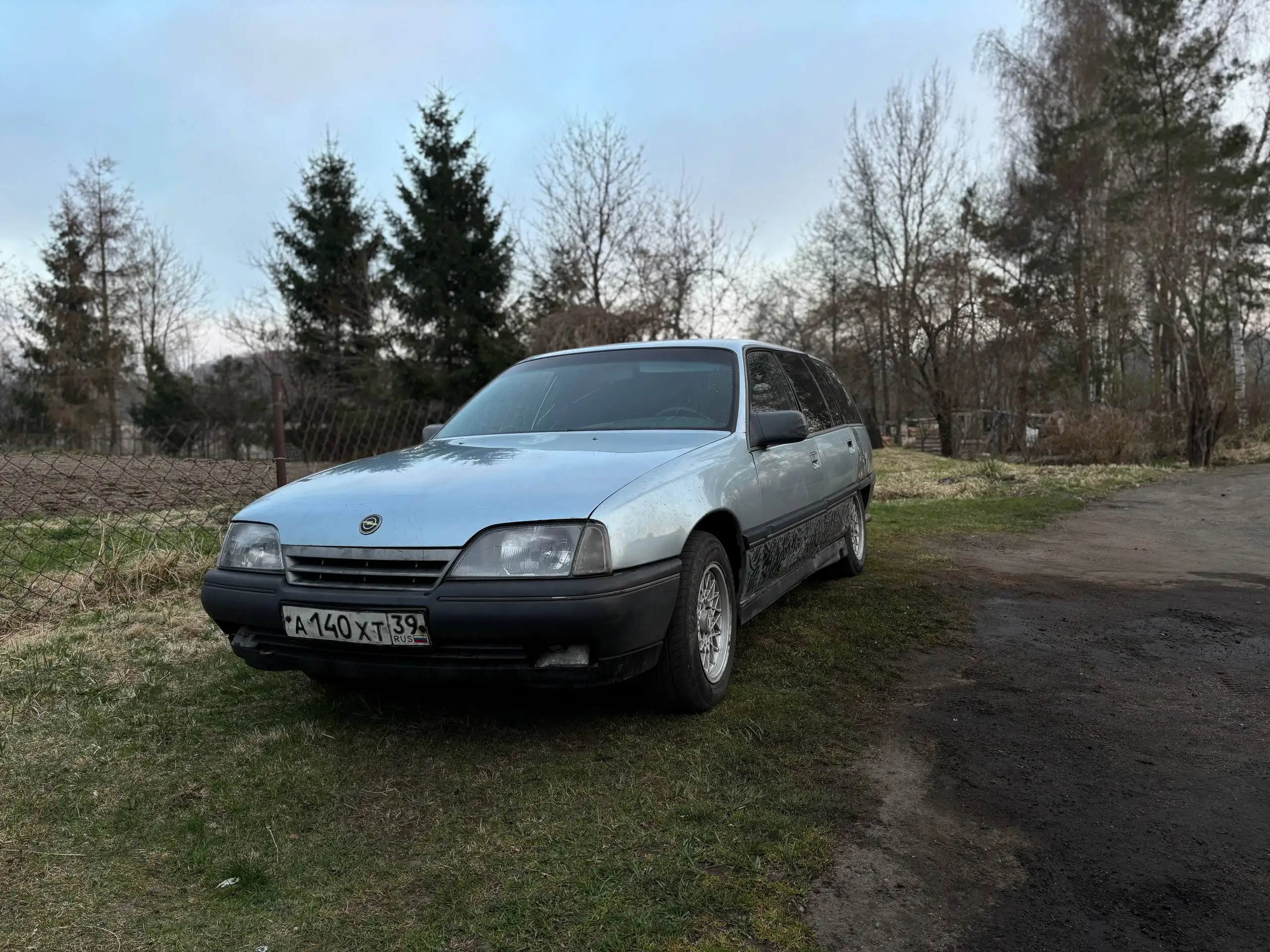 Продам Opel Omega 1986 года универсал - Авто в Калининград