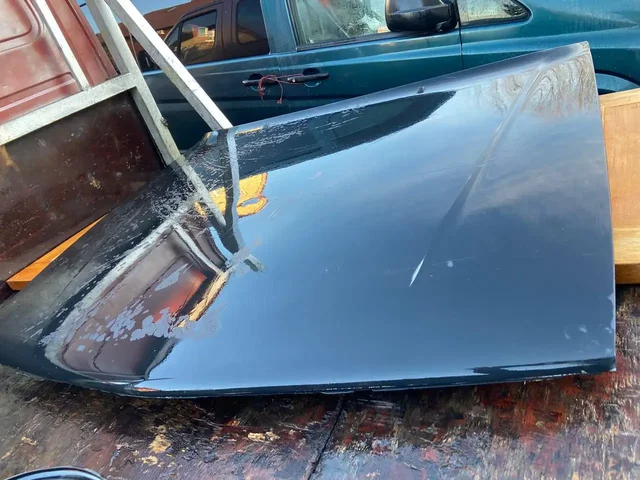 Капот на Audi A4 - частное объявление в Калининград