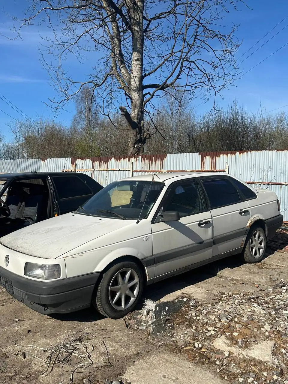 Пассат б3 1.8 карбюратор в разбор - Автозапчасти (Запчасти) в Калининград