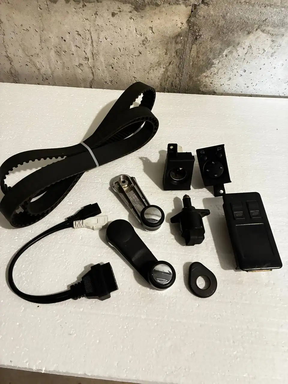 Продам запчасти на AUDI 100 C4 - Запчасти (Авто) в Калининград