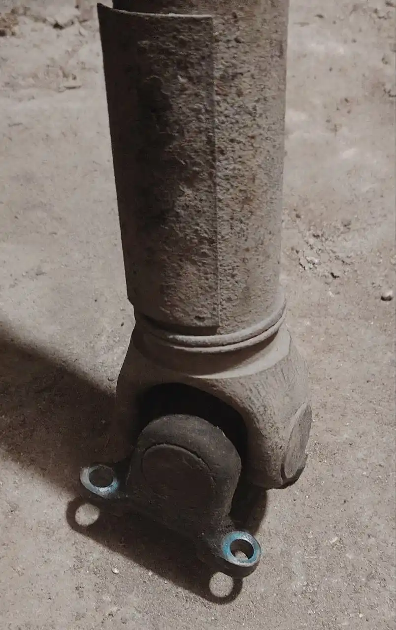 Продам карданный вал Nissan