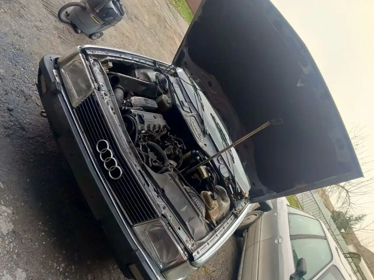 Продам по запчастям Audi 100 c3 2.5 TDI МКПП 5 ступка дорест