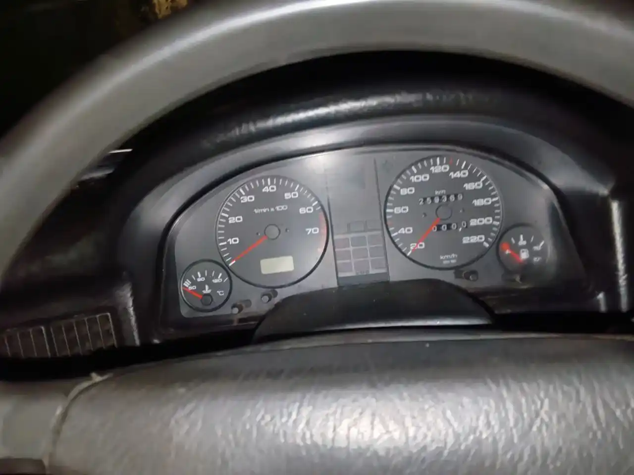 Audi 80 B3 1.6 дизель МКПП 5 ступка по запчастям