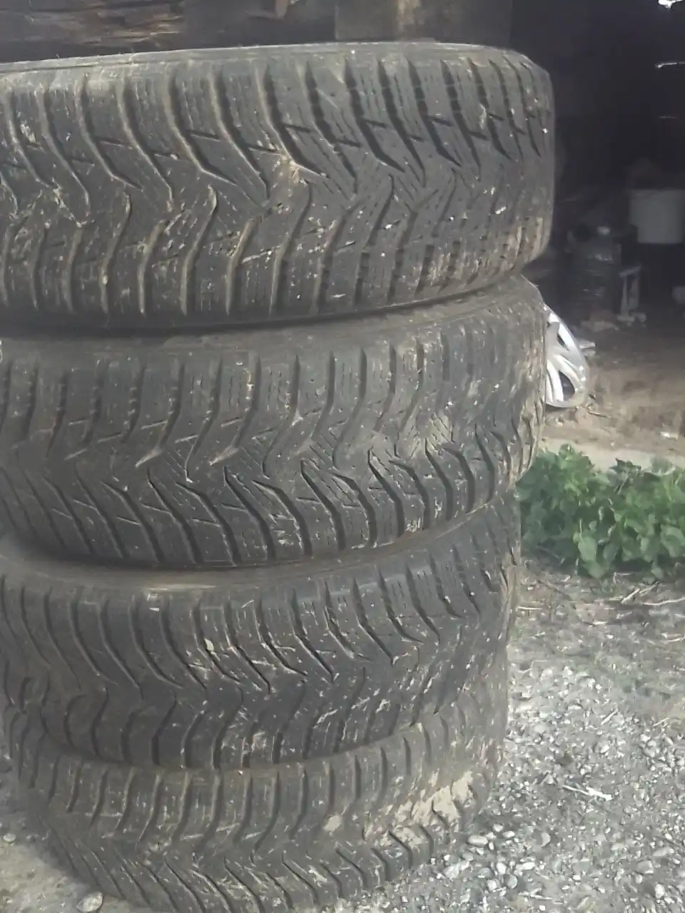 Запчасти и колеса на Рено канго