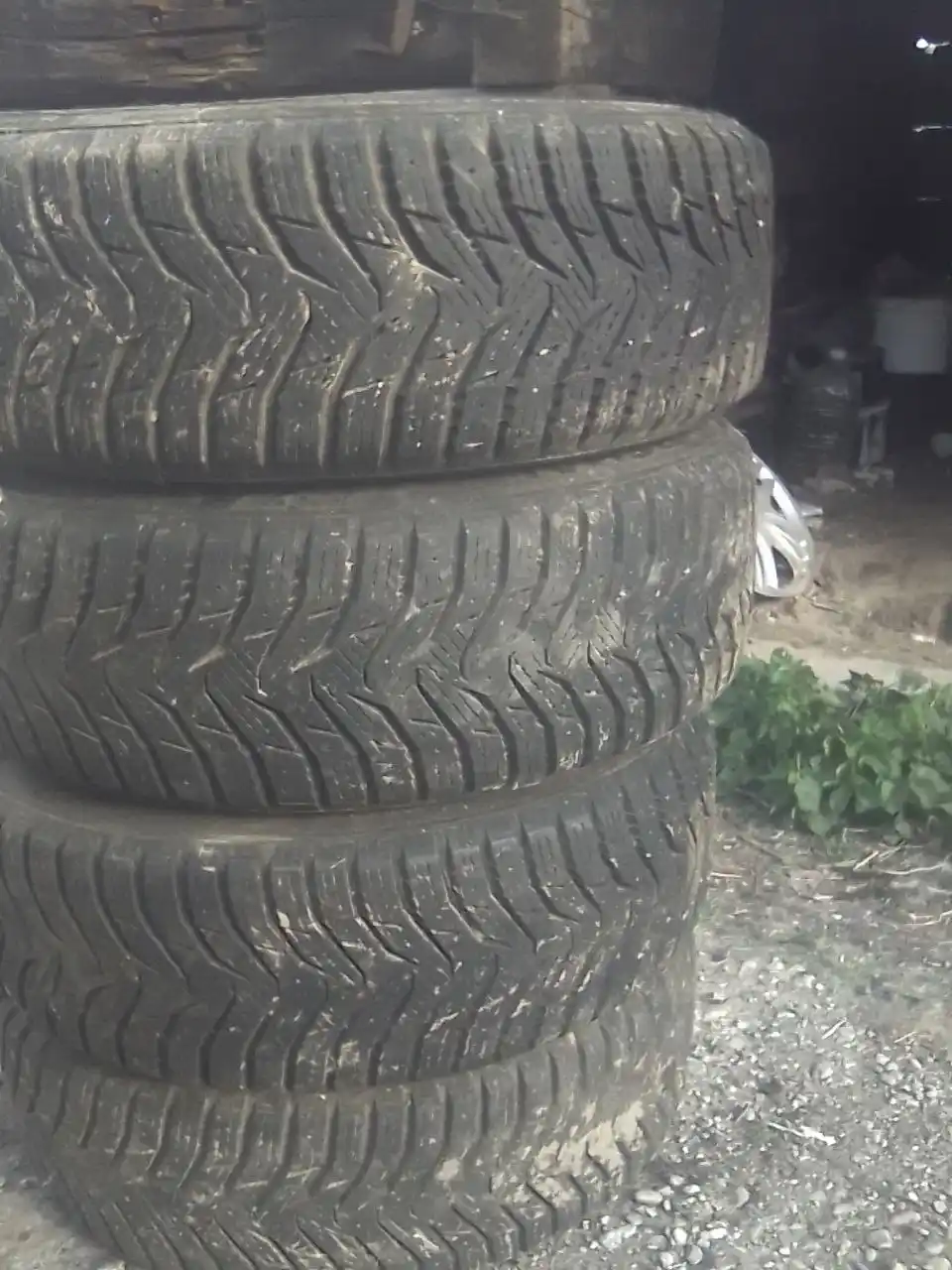 Запчасти и колеса на Рено канго