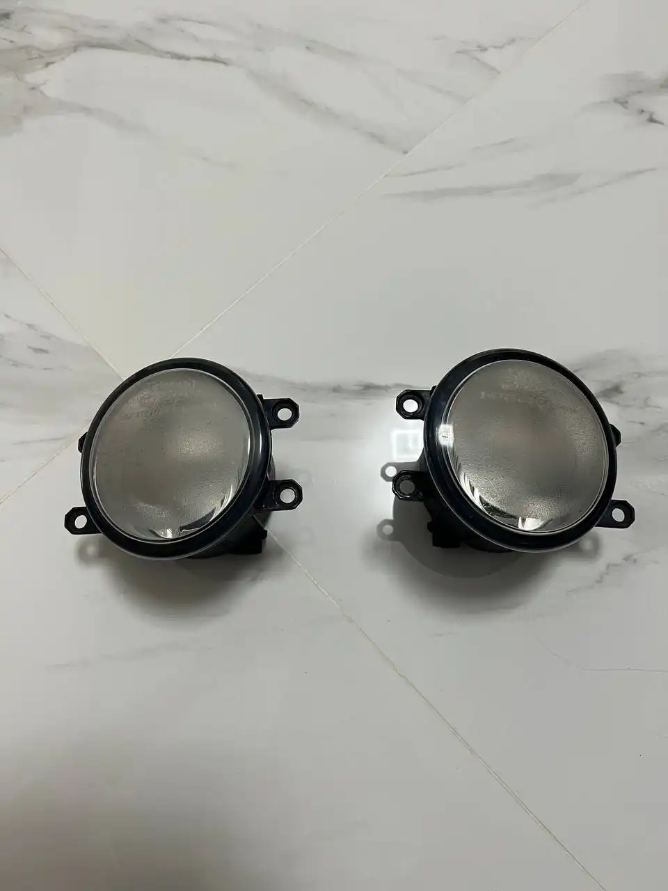 Продам туманки Камри 40