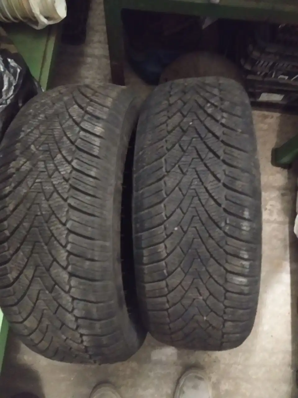 Зимние шины 195/55/15