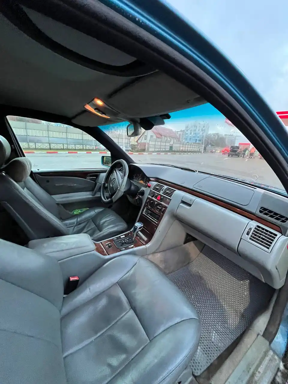 Продажа Mercedes W210 2.4