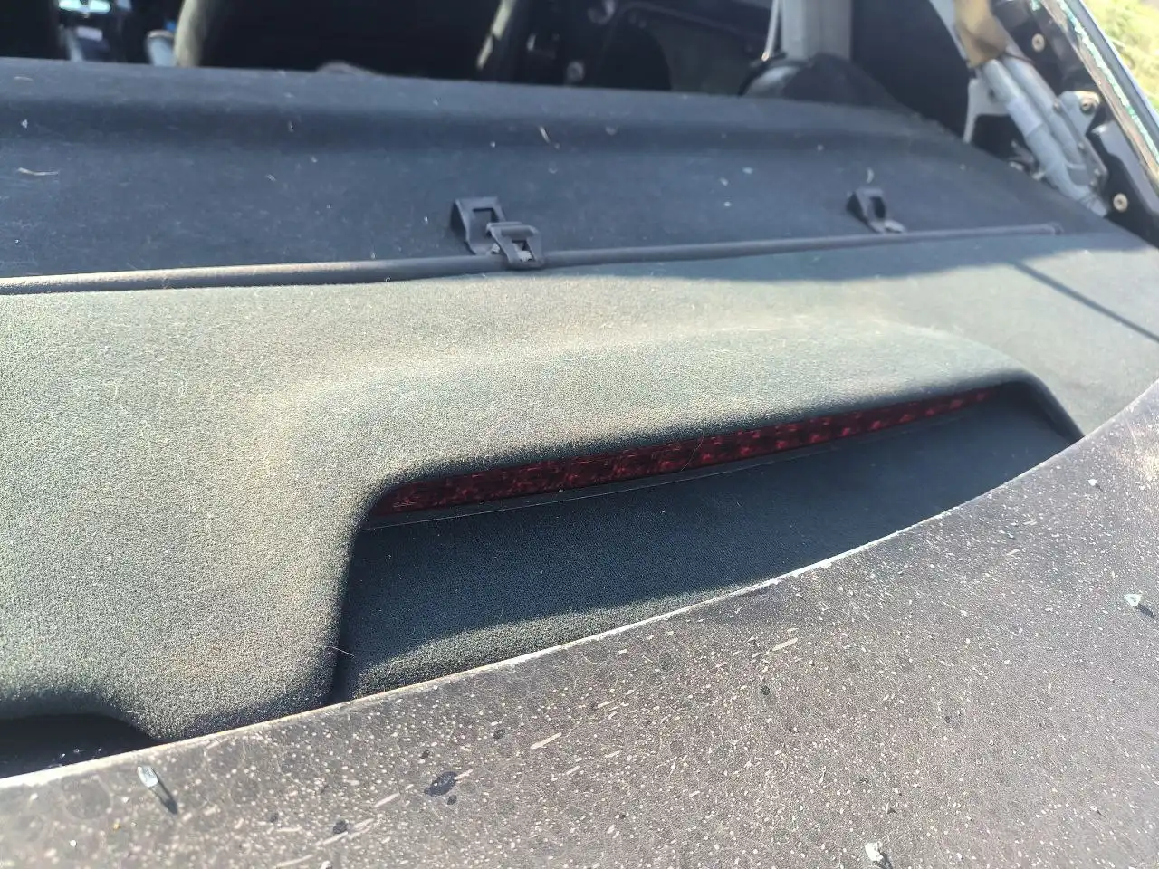 Задняя полка со шторкой и стоп сигналом для Volkswagen Passat B5+