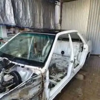 Продажа кузова W124 седан по частям
