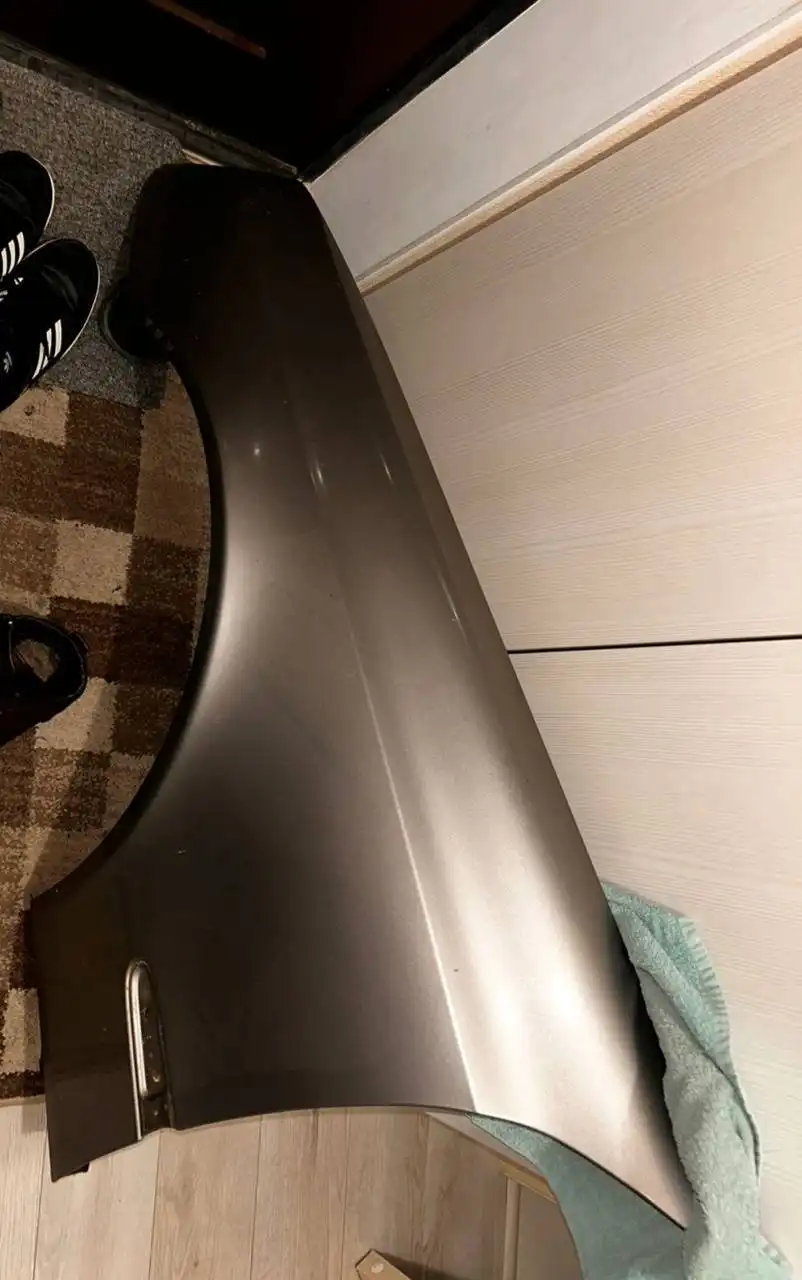 Продажа крыла на Mercedes-Benz W211