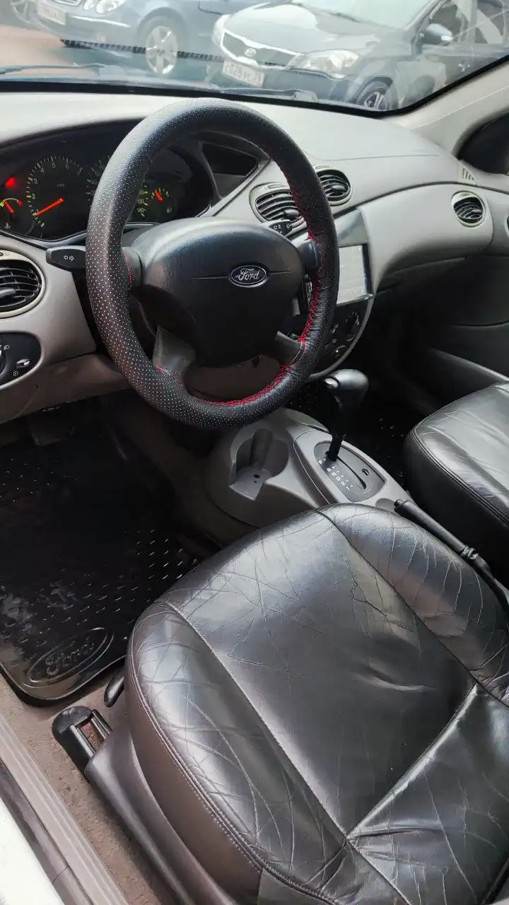 Ford Focus 2003 2.0 автомат