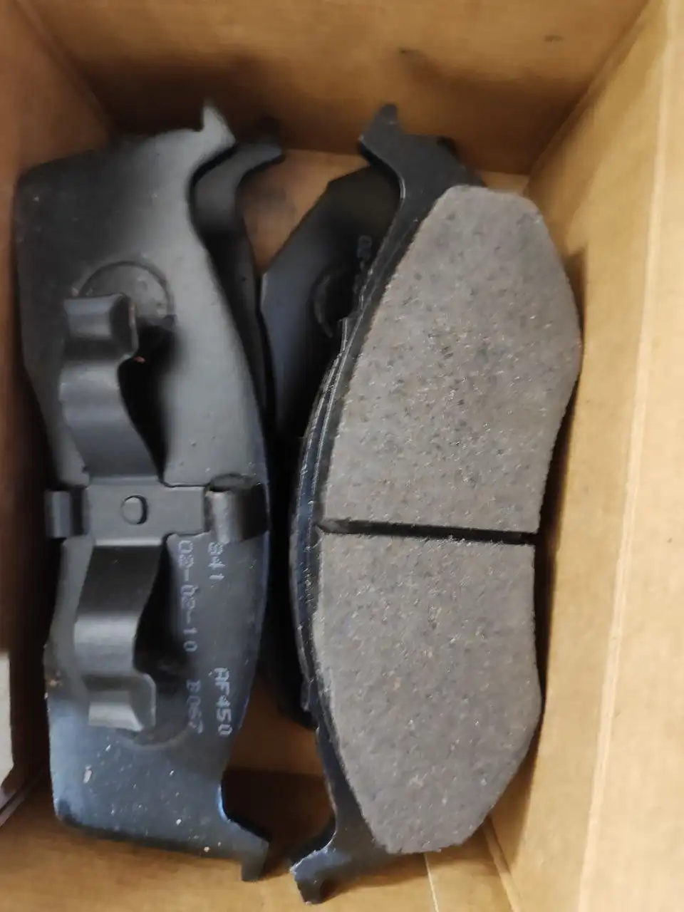 Тормозные колодки для Plymouth Chrysler Voyager 1997 года