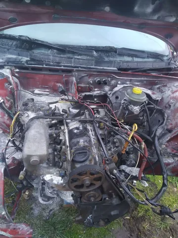 Разбор Audi 80 1.8 - Запчасти в Калининград