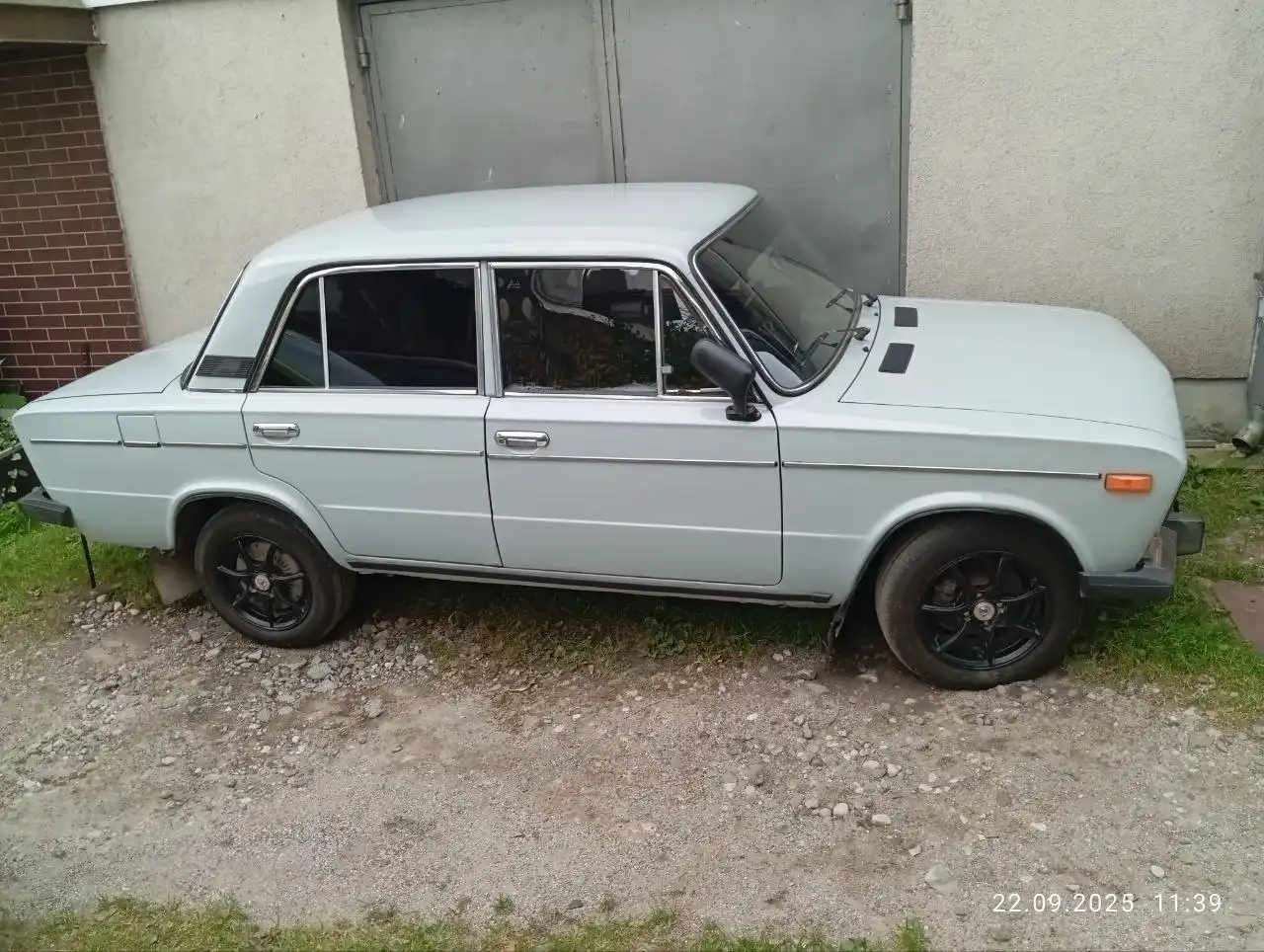 ВАЗ 2106 1991 года в хорошем состоянии