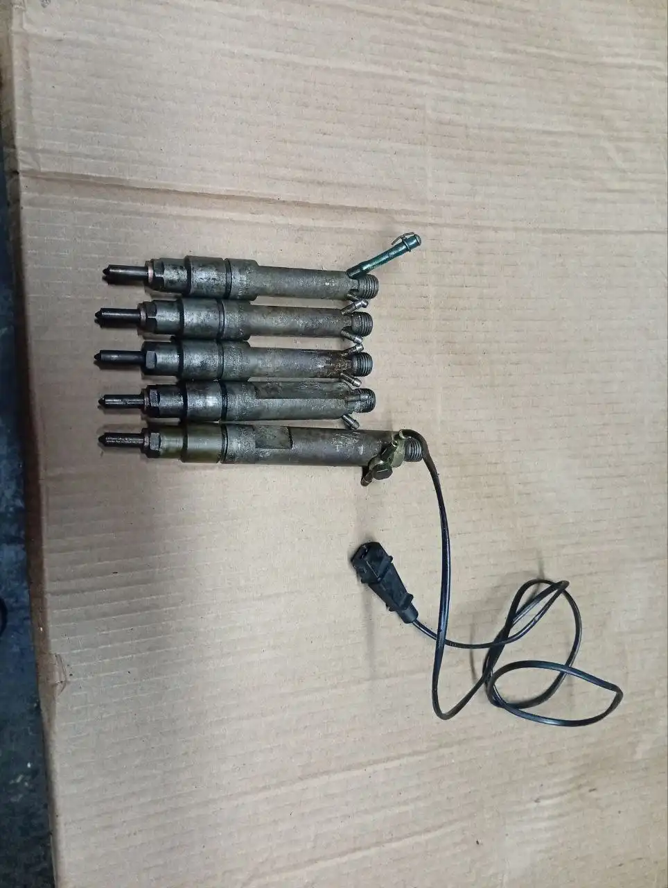 Комплект форсунок на Audi 100 C3/C4 2.5 TDI