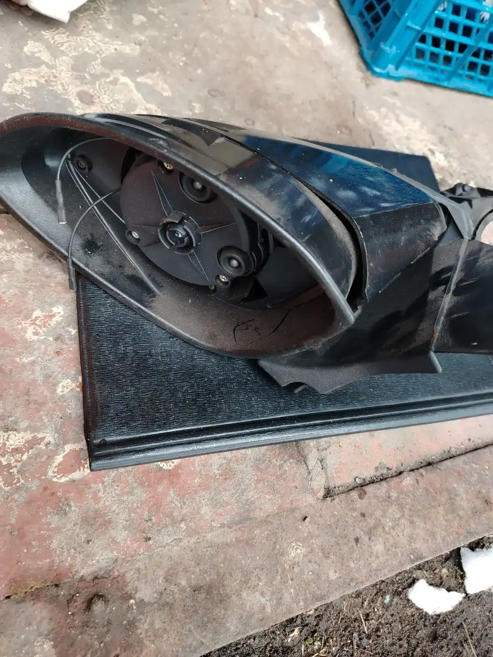 Продажа автозапчастей в Калининграде