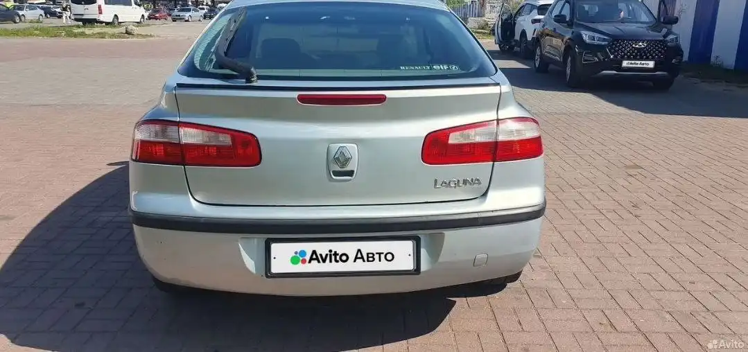Продажа Renault Laguna 2 2001 года