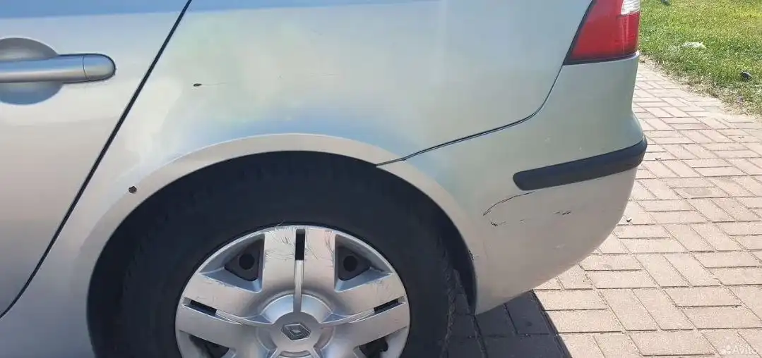 Продажа Renault Laguna 2 2001 года