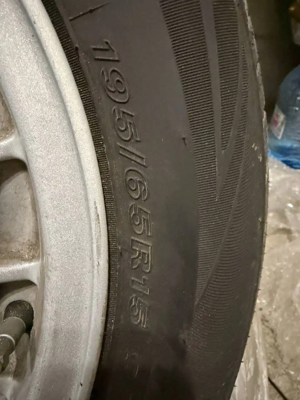 Продам диски с резиной от Audi 100 C3