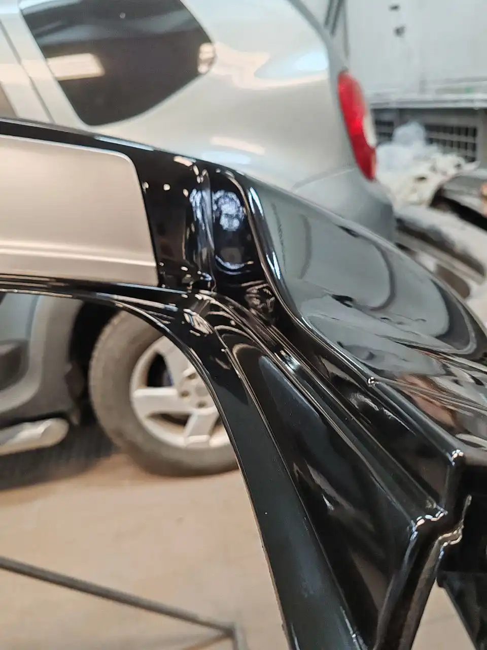 Продам бампер Volkswagen Touareg 2008