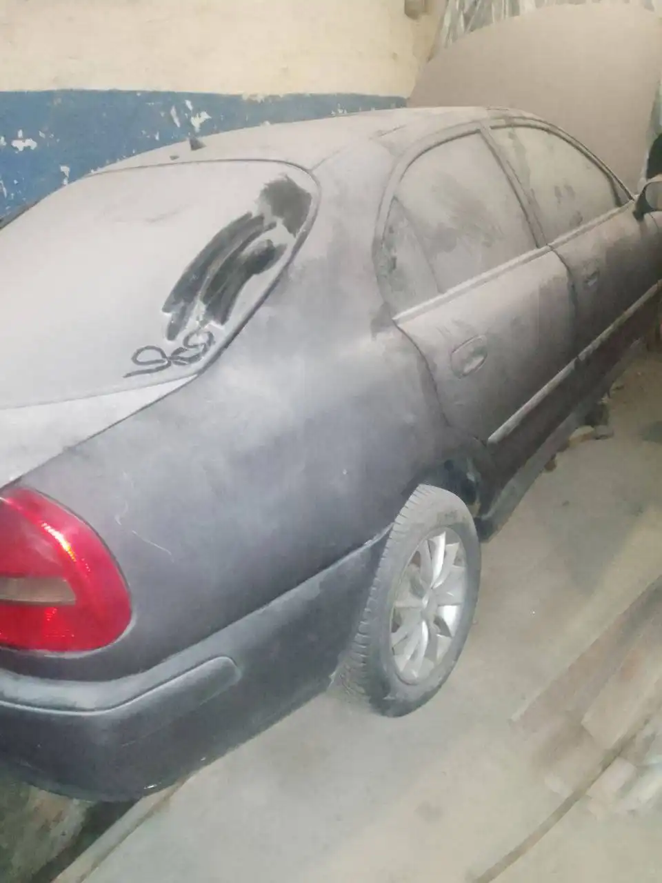 Тойота Каризма 1.9 дизель на запчасти или восстановление - Запчасти (Авто) в Калининград