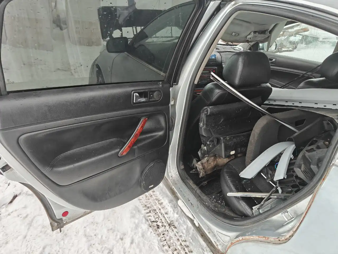 Продажа разобранного Volkswagen Passat B5+ 1.8 турбо AWT - Автозапчасти (Запчасти) в Калининград