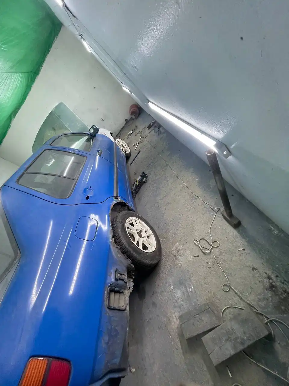 Volkswagen Vento на запчасти или ремонт - Запчасти (Авто) в Калининград