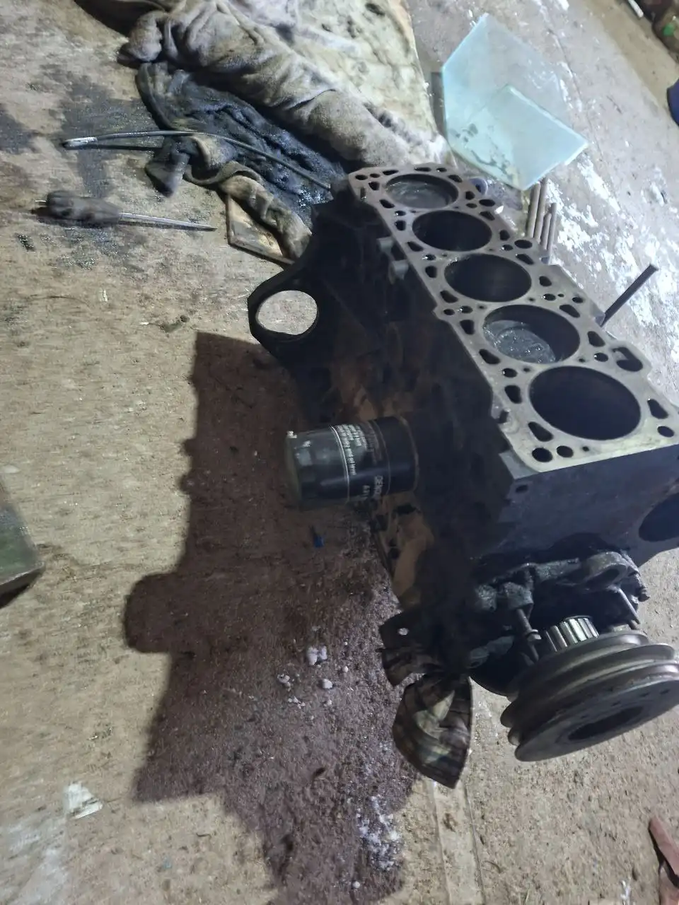 Продажа блоков и головки от Audi 100 C3 2.3 - Автомобильные запчасти (Запчасти) в Калининград