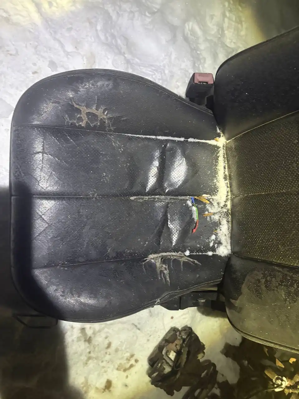 Продажа автокресел и салазок - Автокресла и сидения (Запчасти) в Калининград