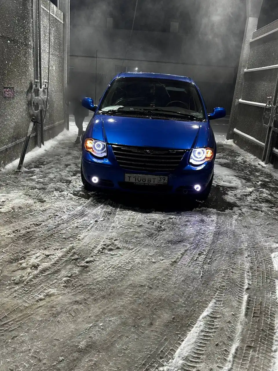 Продажа автомобиля с хорошей аудиосистемой - Авто в Калининград