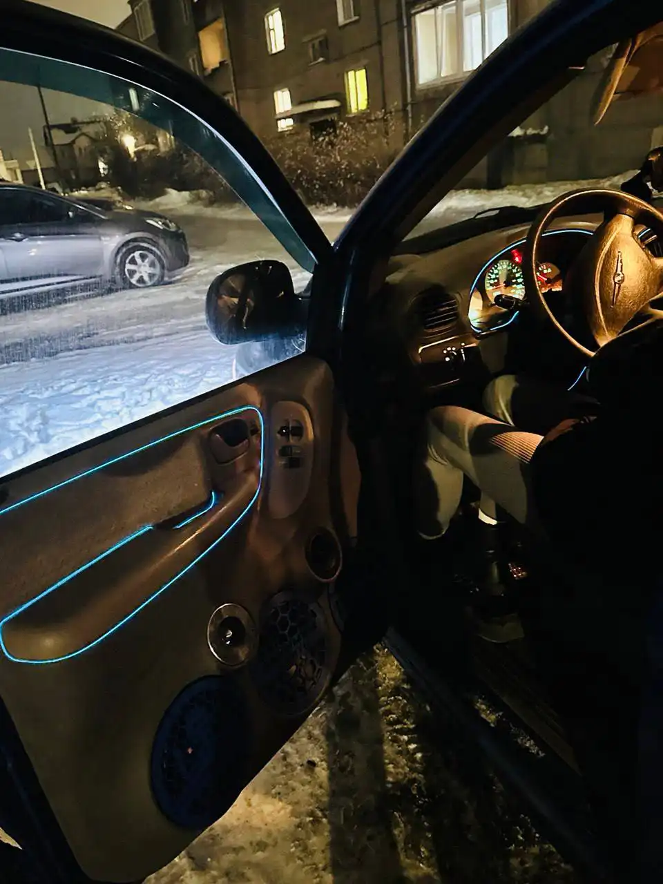 Продажа автомобиля с хорошей аудиосистемой - Авто в Калининград