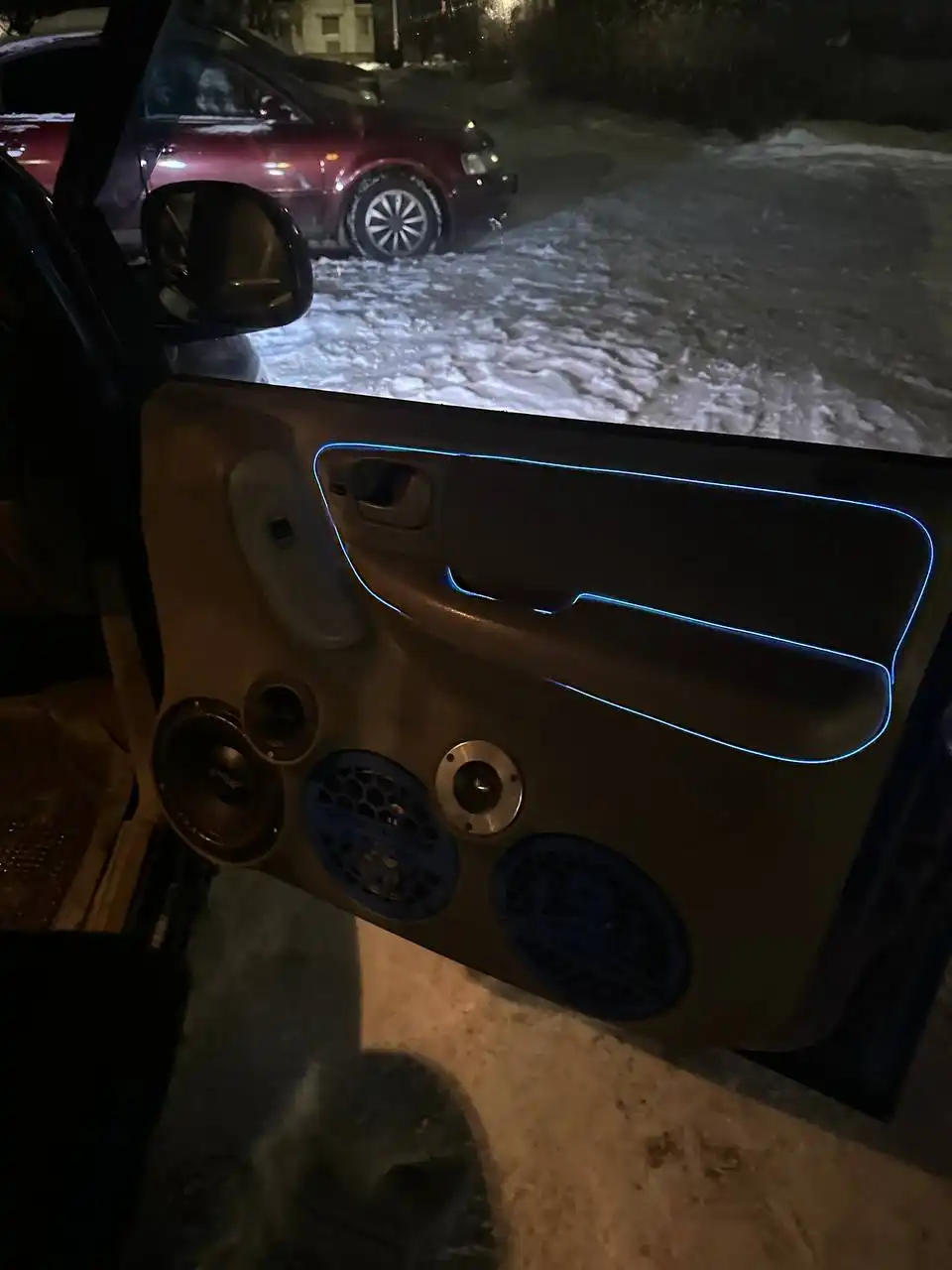 Продажа автомобиля с хорошей аудиосистемой - Авто в Калининград