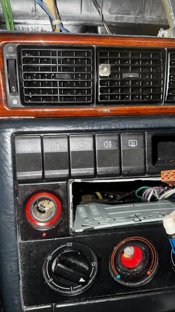 Продам запчасти Audi 100 C3 - Audi (Запчасти) в Калининград