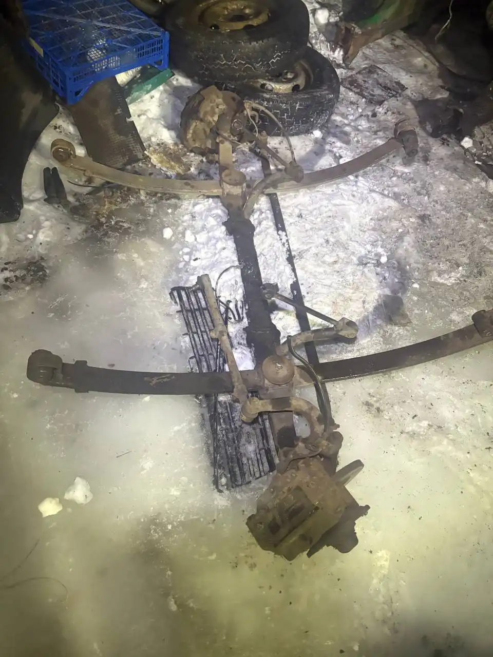 Запчасти Мерседес Т1: мотор 2.4, коробка механика 5-ступка, ГУР - Автозапчасти (Запчасти) в Калининград