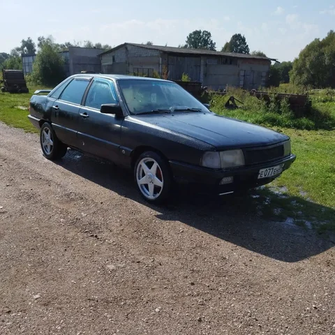 Продажа б/у запчастей для автомобилей - Аккумуляторы в Калининград