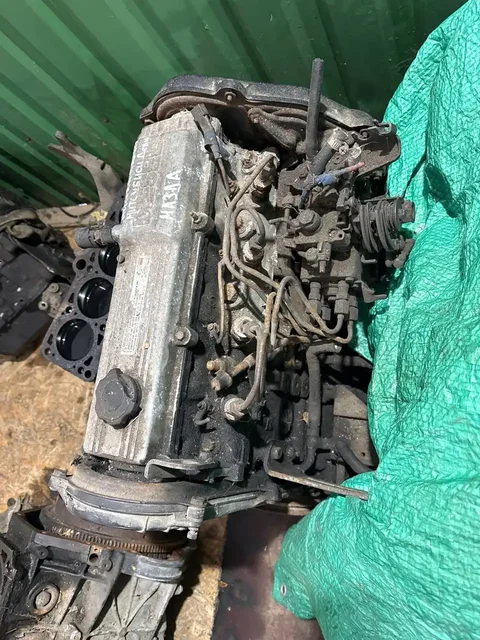 Продажа двигателя по запчастям или целиком - Аккумуляторы в Калининград