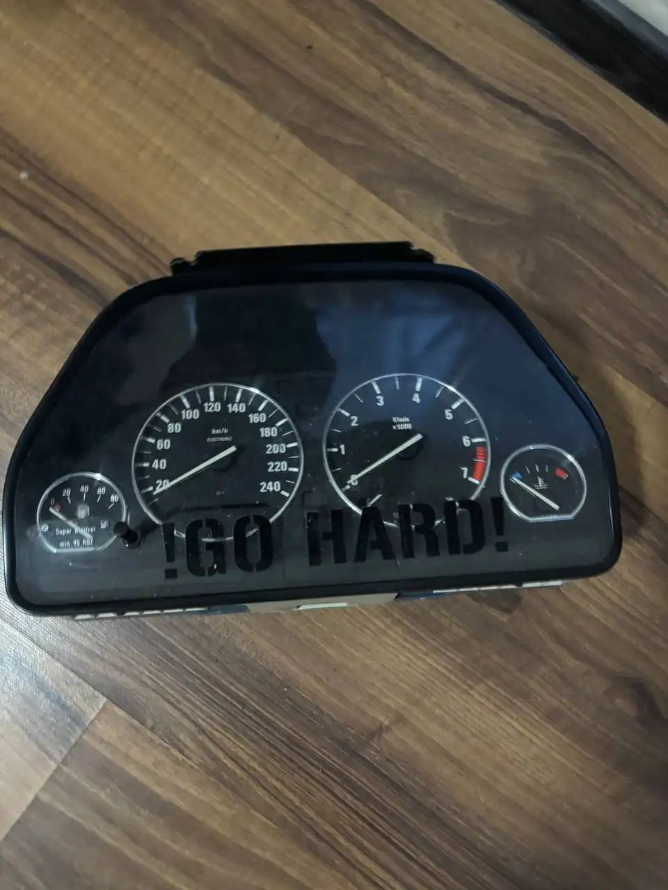 Продажа приборки и молдинга для BMW E34 - Запчасти (Авто) в Калининград