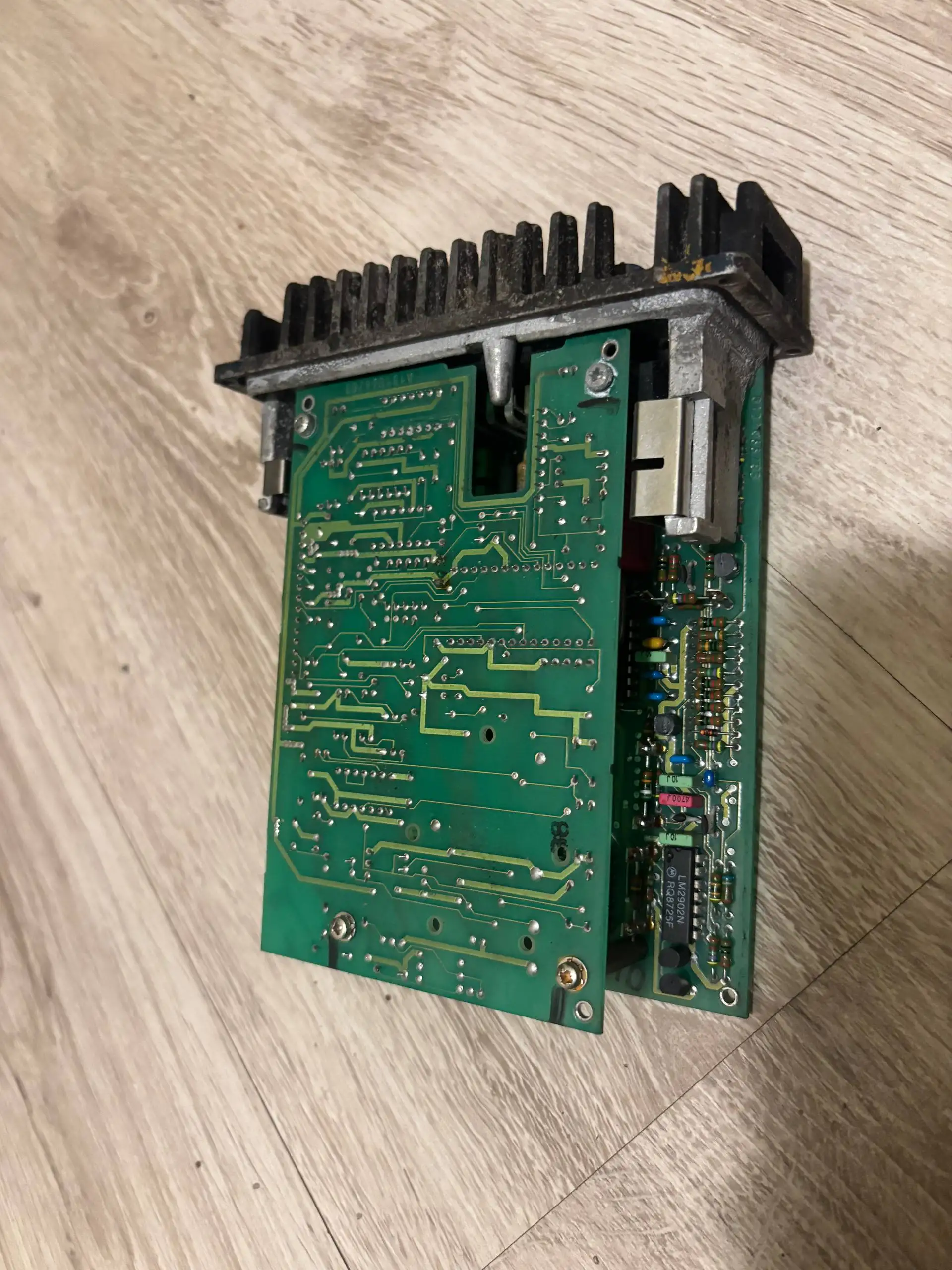 Продажа автозапчастей для Mercedes, Audi, Volkswagen - Автозапчасти (Запчасти) в Калининград