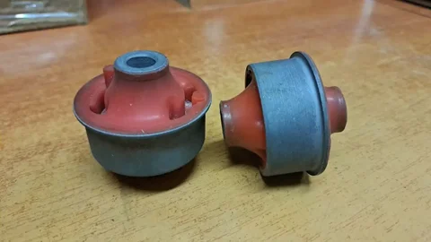 Полиуретановые сайлентблоки переднего рычага Toyota Yaris 99-05 - Аккумуляторы в Калининград