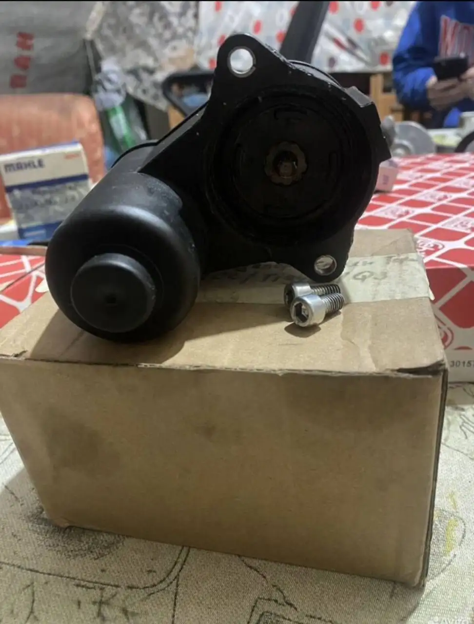 Моторчик ручника для Audi Volkswagen Skoda Fiat - Тормозная система (Запчасти) в Калининград