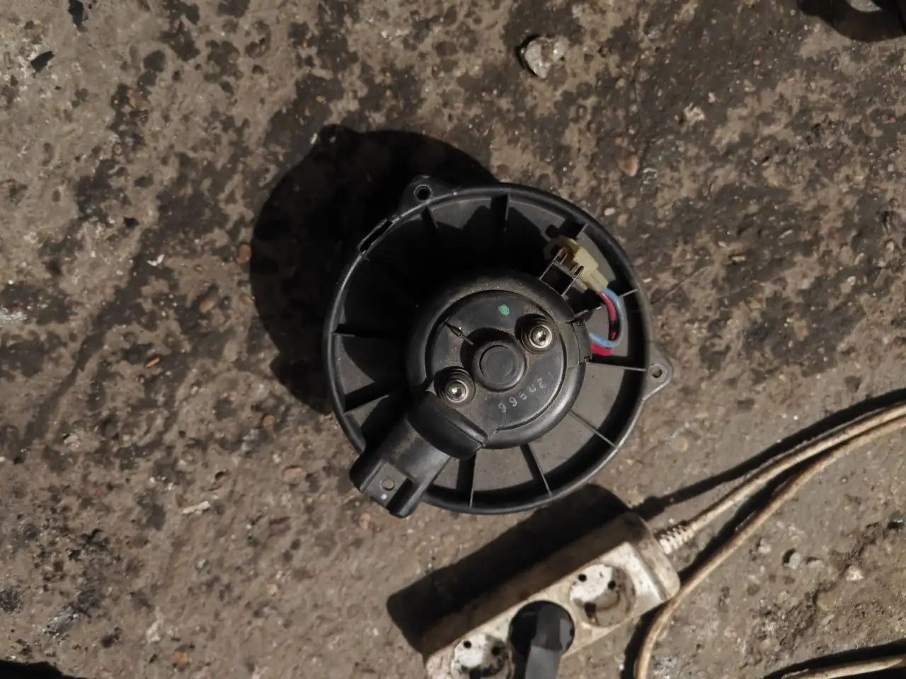 Запчасти на Mitsubishi Lancer 9 Cedia 2.0л американка - Автомобильные запчасти (Запчасти) в Калининград