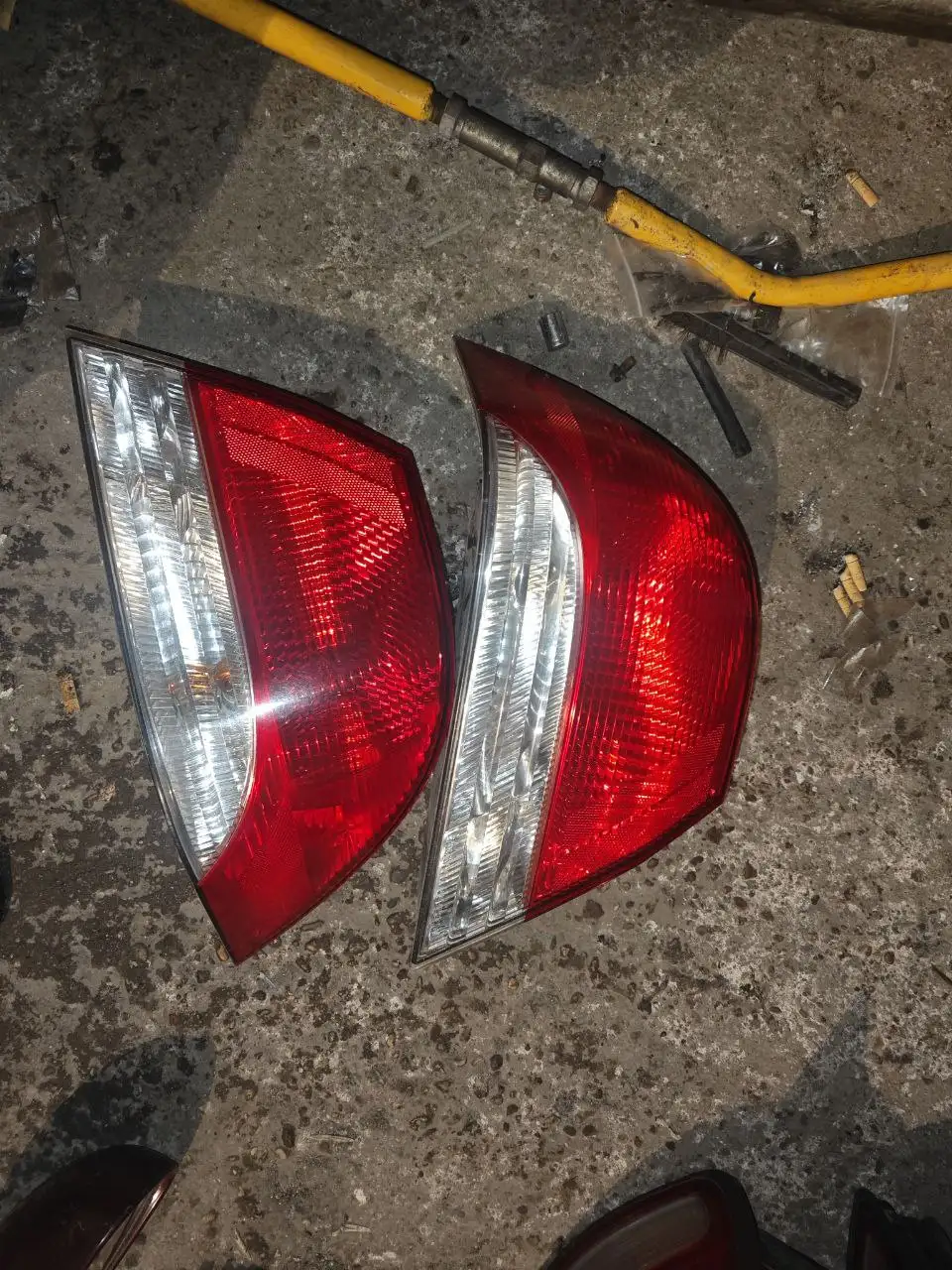 Запчасти на Mitsubishi Lancer 9 Cedia 2.0л американка - Автомобильные запчасти (Запчасти) в Калининград