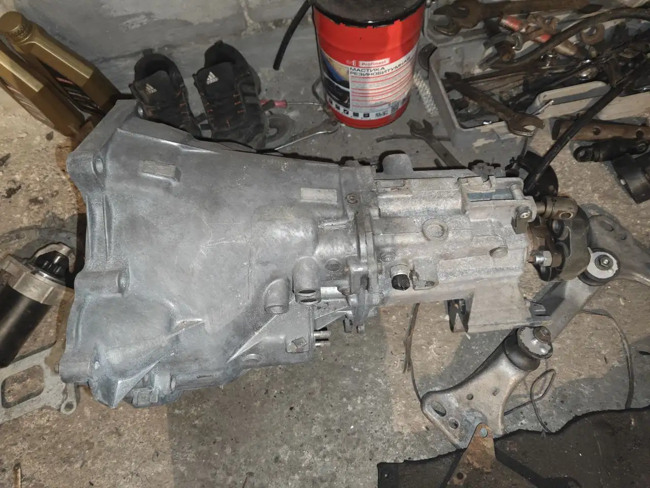 Продажа запчастей для BMW: коробка передач Getrag 221, руль, приборная панель - Автозапчасти для BMW (Запчасти) в Калининград