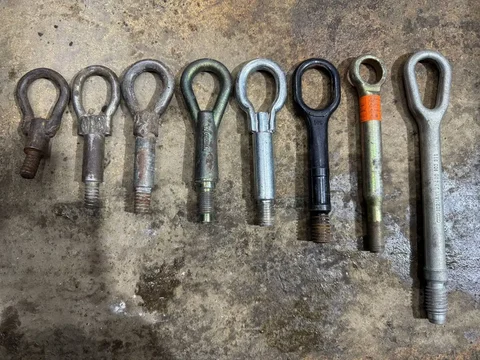 Крюки буксировочные - Автозапчасти для Volkswagen в Калининград